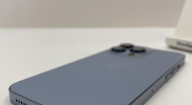 Good
													Apple iPhone 13 Pro - Unlocked, Sierra Blue, 256 GB, A2483, photo 4 of 5