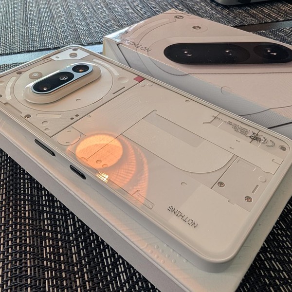 Nothing Phone (3a) - Unlocked, 256 GB, White, 12 GB
