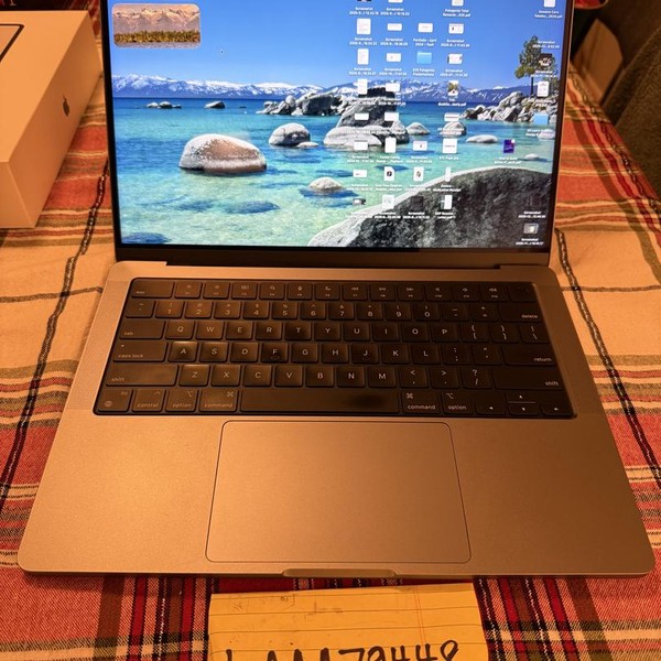 MacBook Pro 2021 - 14 inch - 512 GB, Gray, 16 GB, Apple M1 Pro 8-core