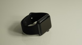 Good
													Apple Watch Series 3 42mm - Gray, A1859, Aluminum - GPS, photo 4 of 6