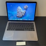 Good MacBook Air 2018 - 13 inch - I5, Gray, 256 GB, 16 GB