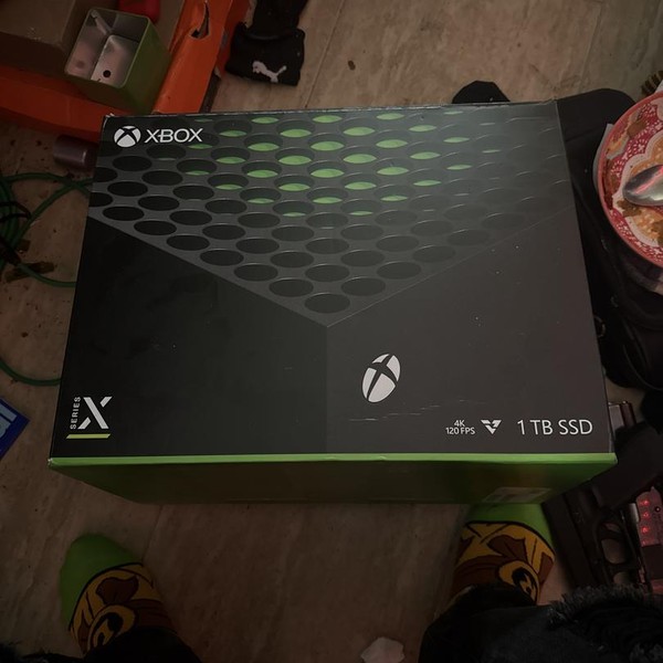 Xbox Series X (2020) - 1 TB, Black, standard
