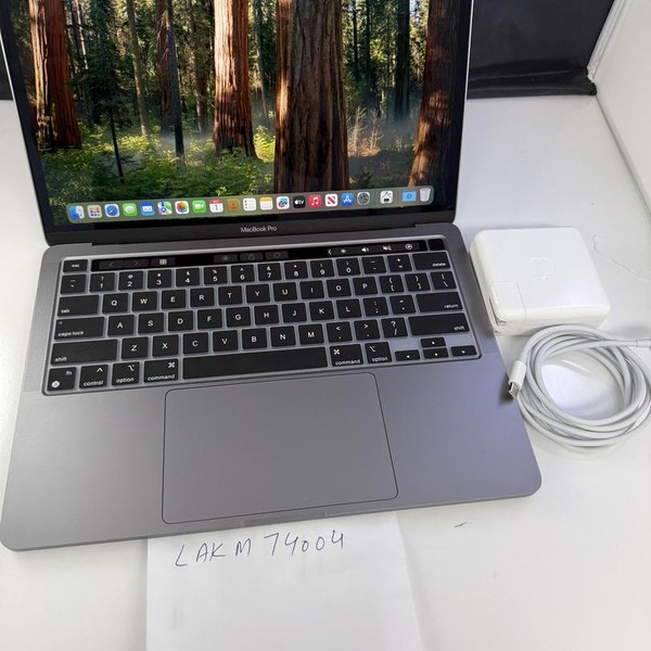MacBook Pro 2022 - 13 inch - 256 GB, Silver, 8 GB, Apple M2