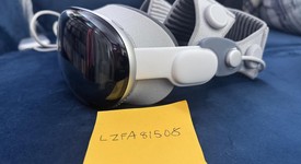 Mint
													Apple Vision Pro - 1 TB, photo 2 of 17