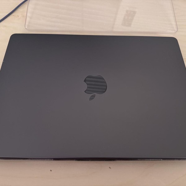 MacBook Pro 2024 - 14 inch - 512 GB, Space Black, 16 GB, Apple M4