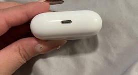 Used
													Apple AirPods Pro - Wireless Case, photo 4 of 7
