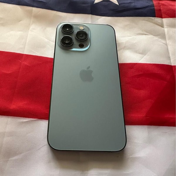 Apple iPhone 13 Pro - Unlocked, Sierra Blue, 512 GB, A2483