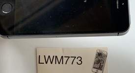 Fair
													Apple iPhone SE 1st Gen 2016 - Unlocked, Grey, 64 GB, A1662, photo 4 of 10