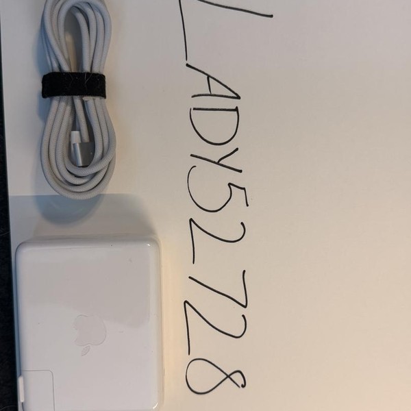 MacBook Pro 2021 - 16 inch - 512 GB, Silver, 16 GB, Apple M1 Pro 10-core