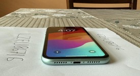 Good
													Apple iPhone 11 - Unlocked, Green, 64 GB, A2111, photo 3 of 7