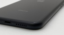 Fair
													Apple iPhone Xr - Unlocked, Black, 64 GB, A1984, photo 5 of 6