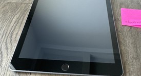 Good
													Apple iPad 6th Gen - Wi-Fi, Silver, 32 GB, A1893, photo 3 of 4