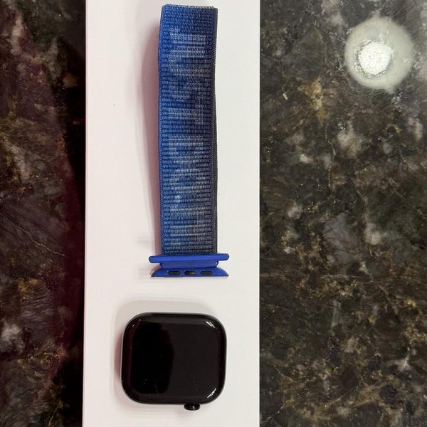 Apple Watch Series 10 46mm - Black, A2999 - GPS, Aluminum
