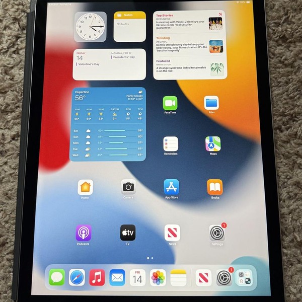 Apple iPad Pro 12.9 inch 2nd Gen 2017 - Wi-Fi, 256 GB, Silver