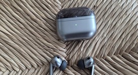 Used
													Samsung Galaxy Buds3 Pro - Silver, photo 4 of 7