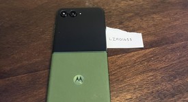 Good
													Motorola Razr Plus (2024) - Unlocked, Green, 256 GB, 12 GB, photo 1 of 10