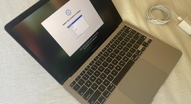 Good
													MacBook Air 2020 - 13" - Apple M1, Gray, 256 GB, 8 GB, photo 4 of 13