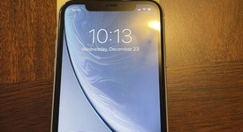 Good
													Apple iPhone Xr - Sprint, White, 64 GB, A1984, photo 1 of 7