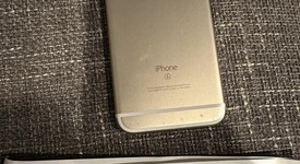 Mint
													Apple iPhone 6S - Unlocked, Gold, 64 GB, A1688, photo 1 of 5