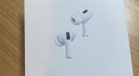 Used
													Apple AirPods Pro 2 - USB-C, photo 2 of 3