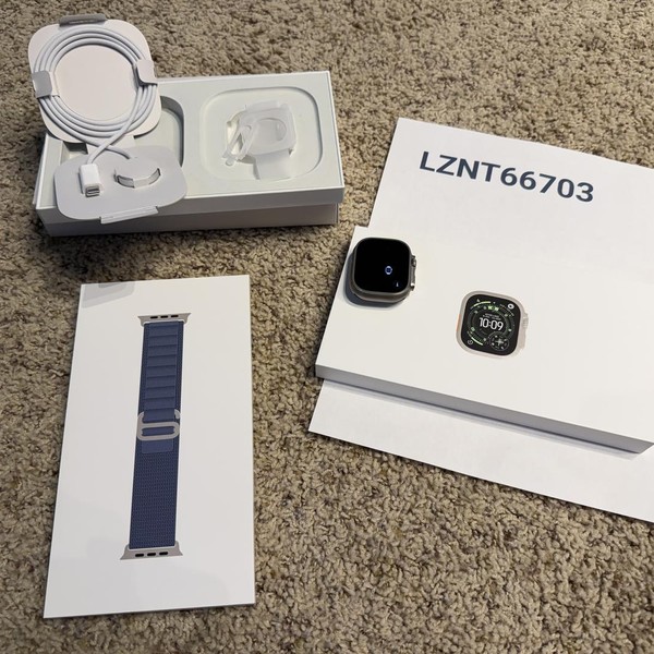 Apple Watch Ultra 3 49mm - Unlocked, Natural, A3281