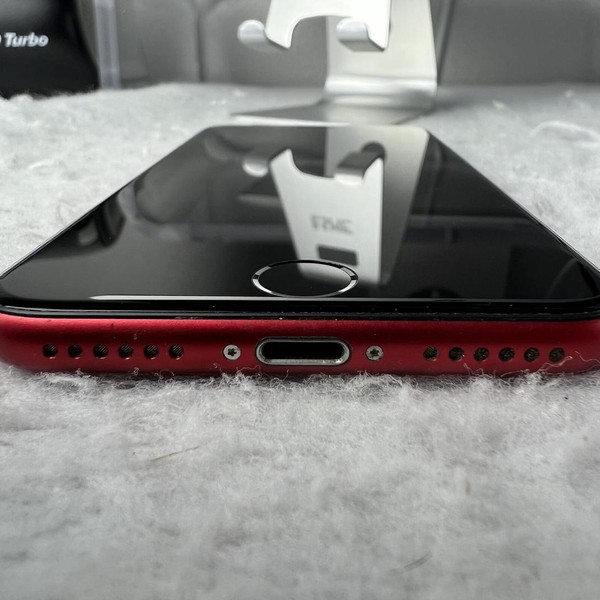 Apple iPhone SE 3rd Gen 2022 - Unlocked, Red, 64 GB, A2595