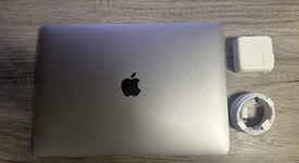 Good
													MacBook Air 2020 - 13" - Apple M1, Gray, 512 GB, 8 GB, photo 2 of 9