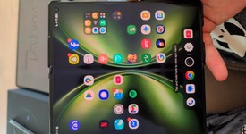 Mint
													Vivo X Fold5 - Unlocked Non-US, Green, 256 GB, 12 GB, photo 3 of 7