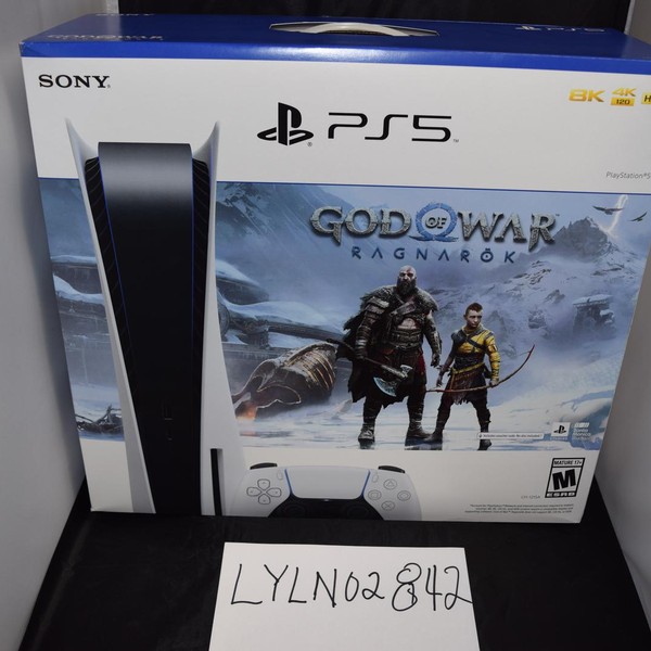 PlayStation 5 Standard Edition (2020) - 825 GB, White, Standard Edition