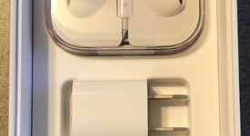Mint
													Apple iPhone 6S - Unlocked, Grey, 32 GB, A1633, photo 2 of 9