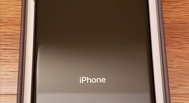 Mint
													Apple iPhone 8 - AT&T, Gray, 64 GB, A1905, GSM, photo 5 of 17