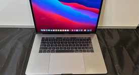 Good
													MacBook Pro 2017 (With Touch Bar) - 15" - I7, Gray, 256 GB, 16 GB, photo 1 of 7