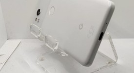 Good
													Google Pixel 2 - Verizon, White, 64 GB, Verizon Edition, photo 3 of 4