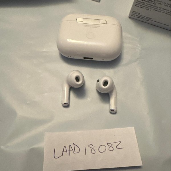 Apple AirPods Pro 2 - USB-C