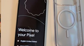 Mint
													Google Pixel 9 - Unlocked, Porcelain, 128 GB, 12 GB, G2YBB, photo 2 of 5