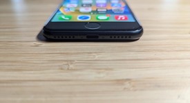 Good
													Apple iPhone SE 3rd Gen 2022 - Unlocked, Midnight, 128 GB, A2595, photo 4 of 14