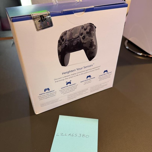 DualSense Wireless Controller - Camo