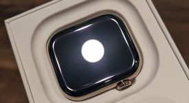 Mint
													Apple Watch Series 10 42mm - Unlocked, Gold, A3001 - Cellular, Titanium, photo 3 of 11