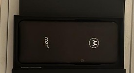 Mint
													Motorola Razr Plus (2025) - AT&T, Midnight Blue, 256 GB, 12 GB, photo 1 of 3
