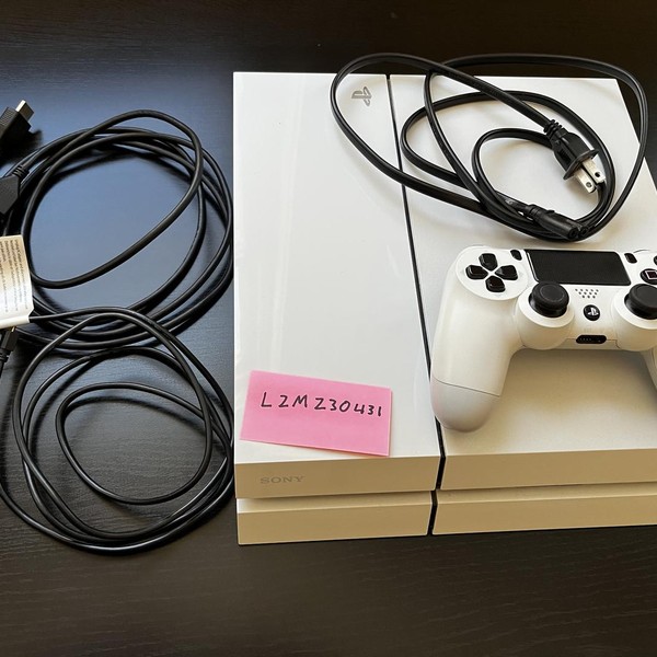 PlayStation 4 - White, 500 GB, Standard