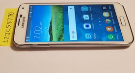 Good
													Samsung Galaxy S5 - Unlocked, White, 16 GB, SM-G900F, photo 2 of 9