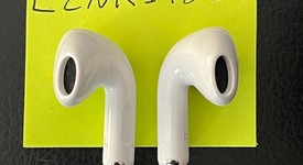 Used
													Apple AirPods 4th Gen - Active Noise Cancellation, photo 5 of 5