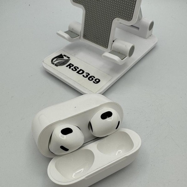 Apple AirPods 3rd Gen - Lightning Case