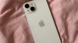 Good
													Apple iPhone 13 - Unlocked Non-US, Starlight, 128 GB, A2633, photo 1 of 11