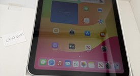 Mint
													Apple iPad 10th Gen - Unlocked, Silver, 64 GB, A2757, photo 1 of 13