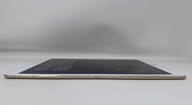 Good
													Apple iPad Pro 12.9" 1st Gen 2015 - Wi-Fi, Gold, 128 GB, A1584, 1st Gen 2015, photo 5 of 6