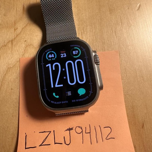 Apple Watch Ultra 2 49mm - Unlocked, Natural, A2986