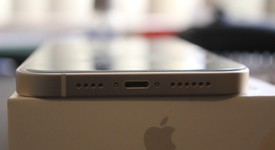 Good
													Apple iPhone 14 Plus - Unlocked, Starlight, 128 GB, A2632, photo 4 of 8