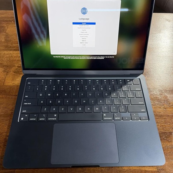 MacBook Air 2022 (M2) - 13 inch - 256 GB, Midnight, 8 GB, Apple M2