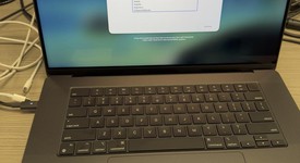 Good
													MacBook Pro Late 2023 (M3) - 16" - Apple M3 Pro 12-core, Black, 512 GB, 36 GB, 18-core GPU, photo 1 of 9